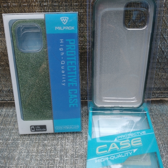 iPhone 12 Pro Max Case - Picture 4 of 6